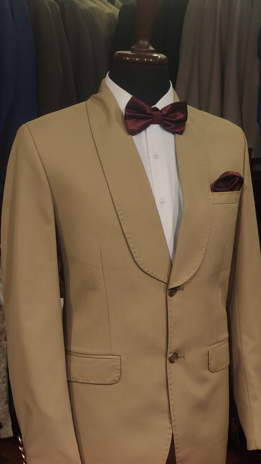 Beige Tuxedo with hamming